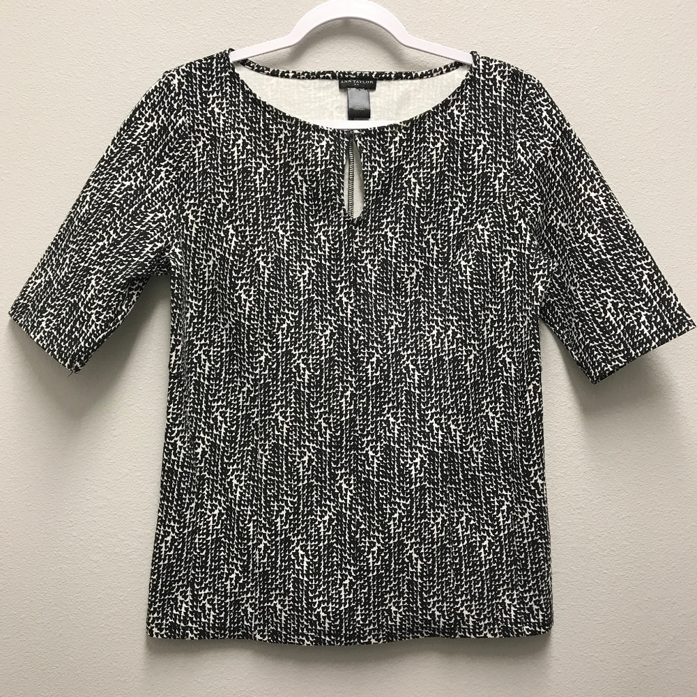 SOLD - NWT Ann Taylor Top